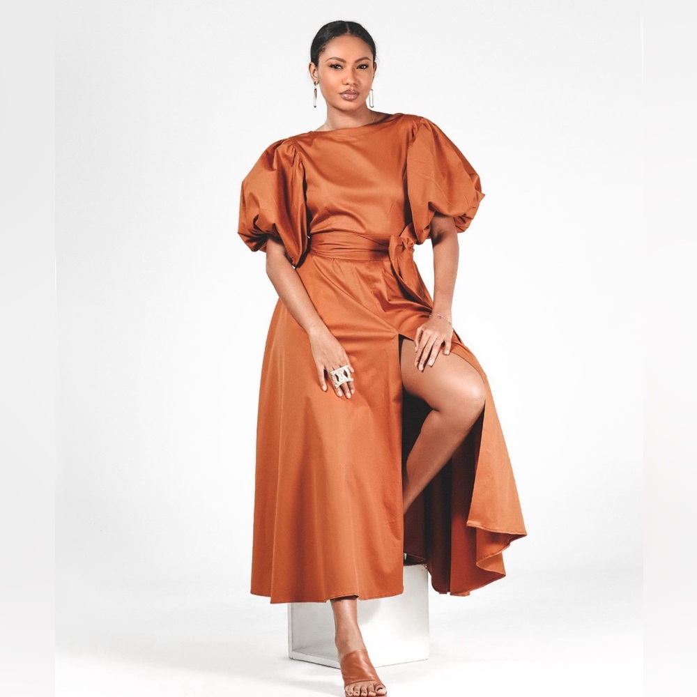 Brown opened back midi dress with a front slip